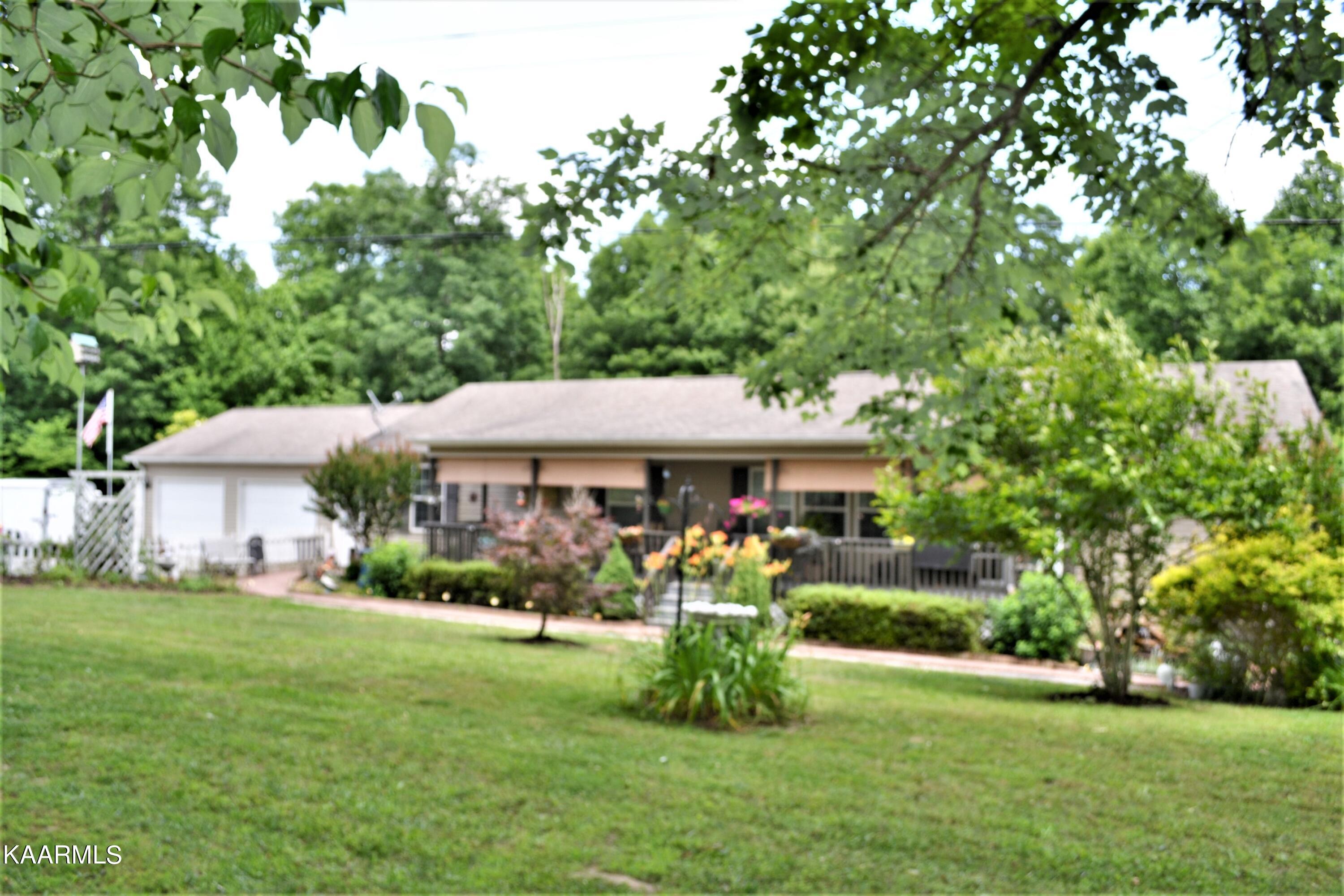 131 Mac Cole Road Deer Lodge, TN 37726 - Photo 40 of 43 DSC_0937 (2)
