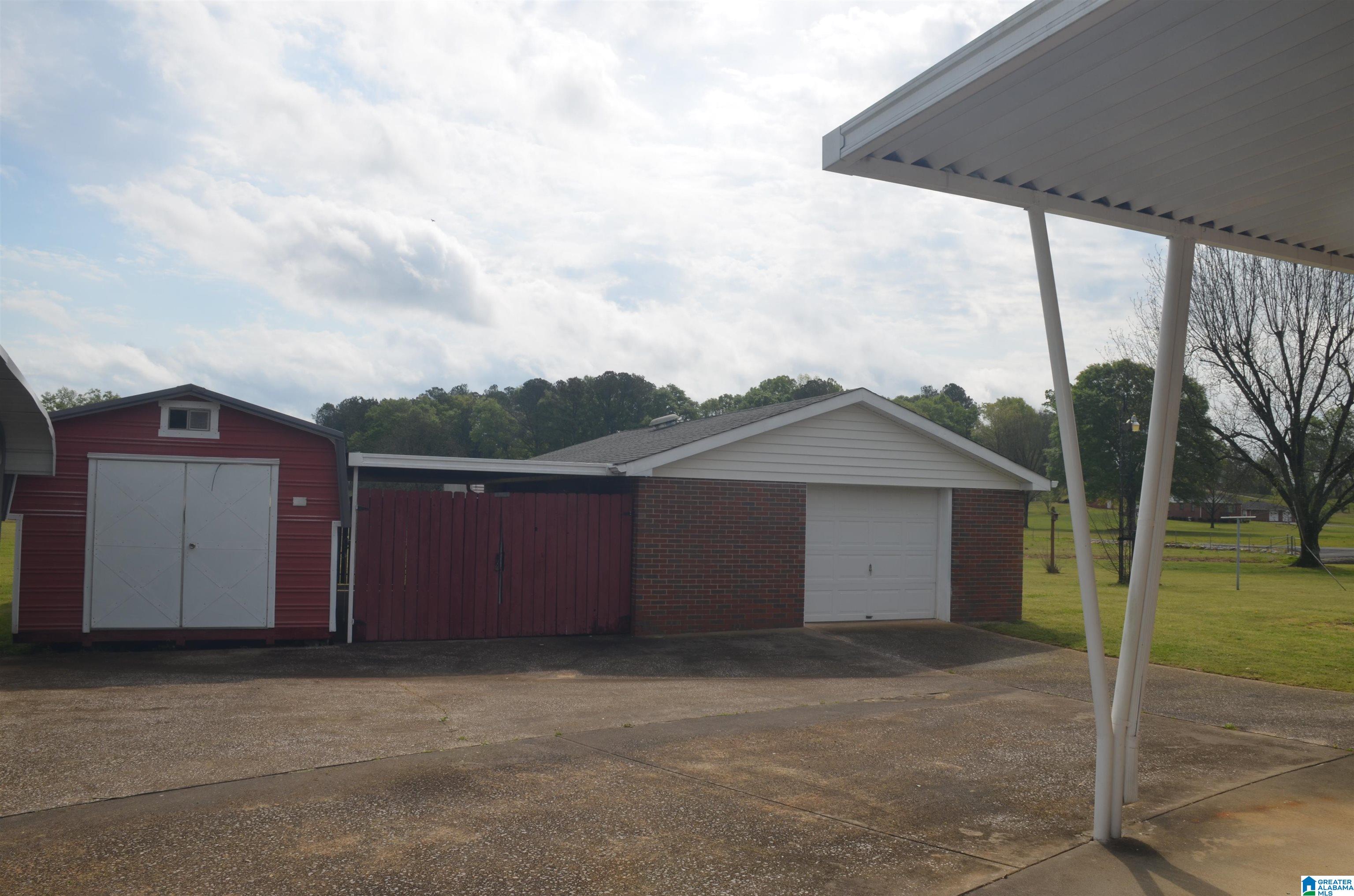 928 Boiling Springs Road Oxford, AL 36203 - Photo 9 of 51