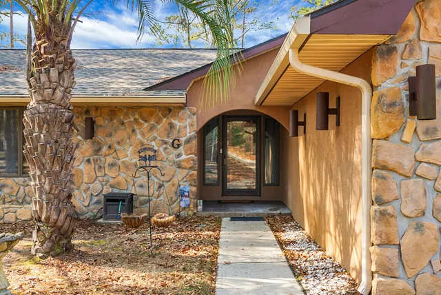 $540,000 | 1 Santee Lakes Court, Elloree, SC 29047