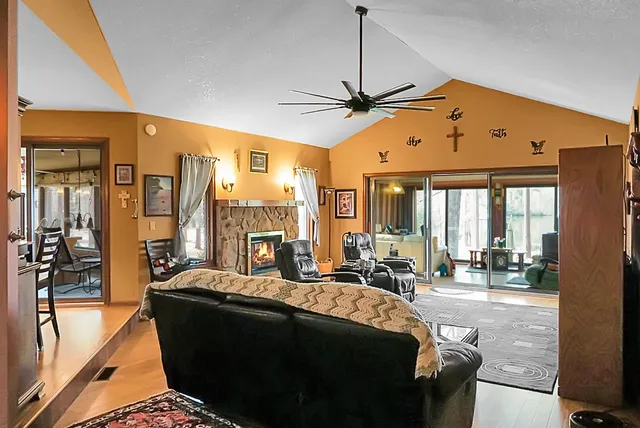 $540,000 | 1 Santee Lakes Court, Elloree, SC 29047