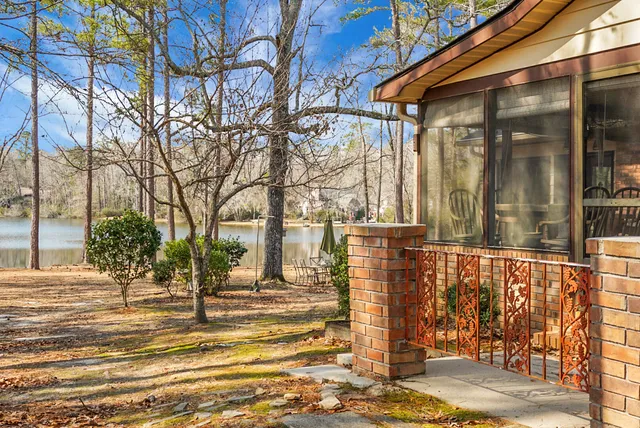 $540,000 | 1 Santee Lakes Court, Elloree, SC 29047