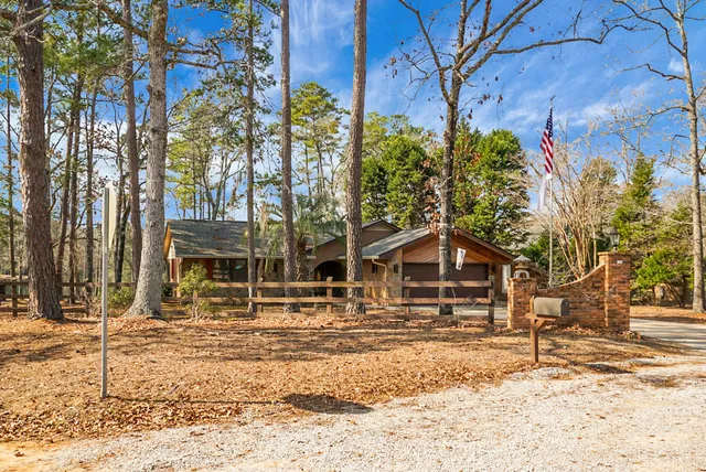 $540,000 | 1 Santee Lakes Court, Elloree, SC 29047