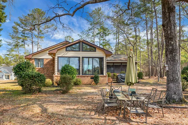 $540,000 | 1 Santee Lakes Court, Elloree, SC 29047