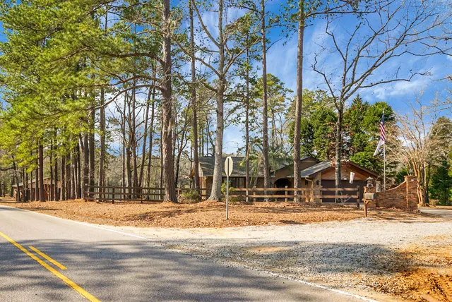 $540,000 | 1 Santee Lakes Court, Elloree, SC 29047