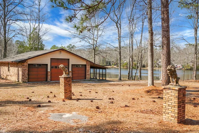$540,000 | 1 Santee Lakes Court, Elloree, SC 29047