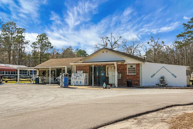 $540,000 | 1 Santee Lakes Court, Elloree, SC 29047