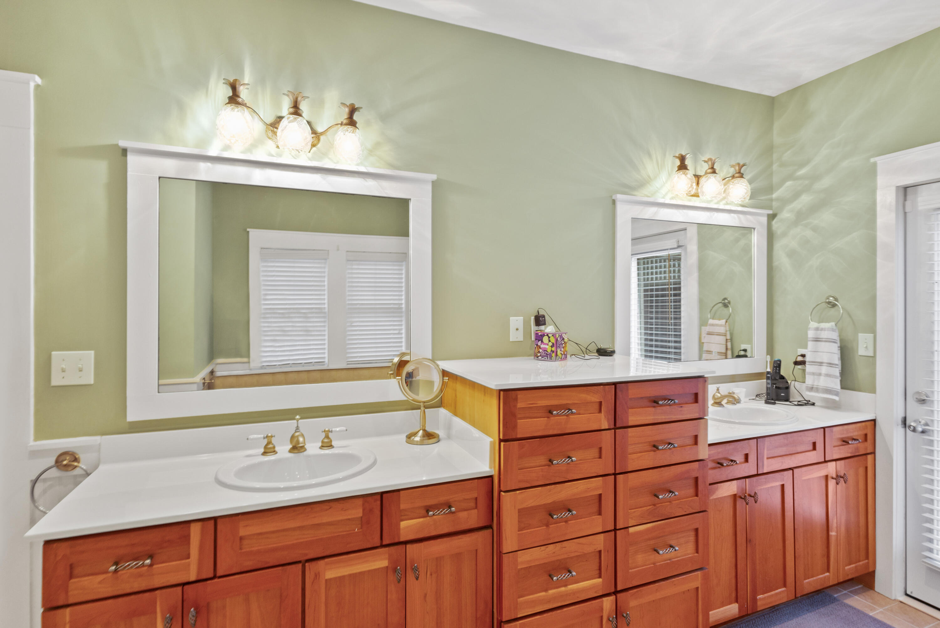 58 South Summit Drive Santa Rosa Beach, FL 32459 - Photo 23 of 40 a bathroom with double vanity and a mirror