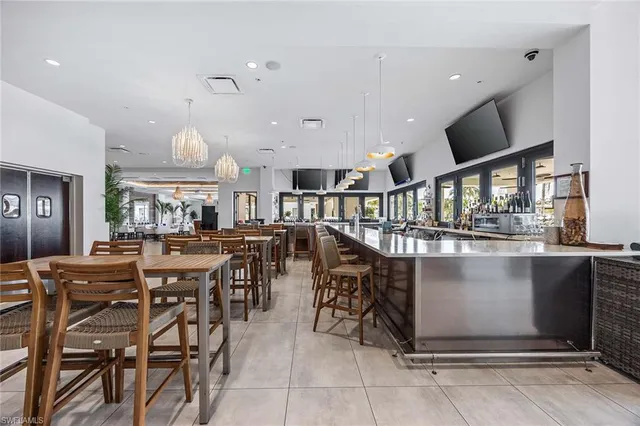 $2,235,000 | 285 Grande Way, Unit 501, Naples, FL 34110