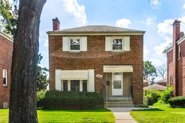 $300,000 | 3912 Adams Street, Bellwood, IL 60104