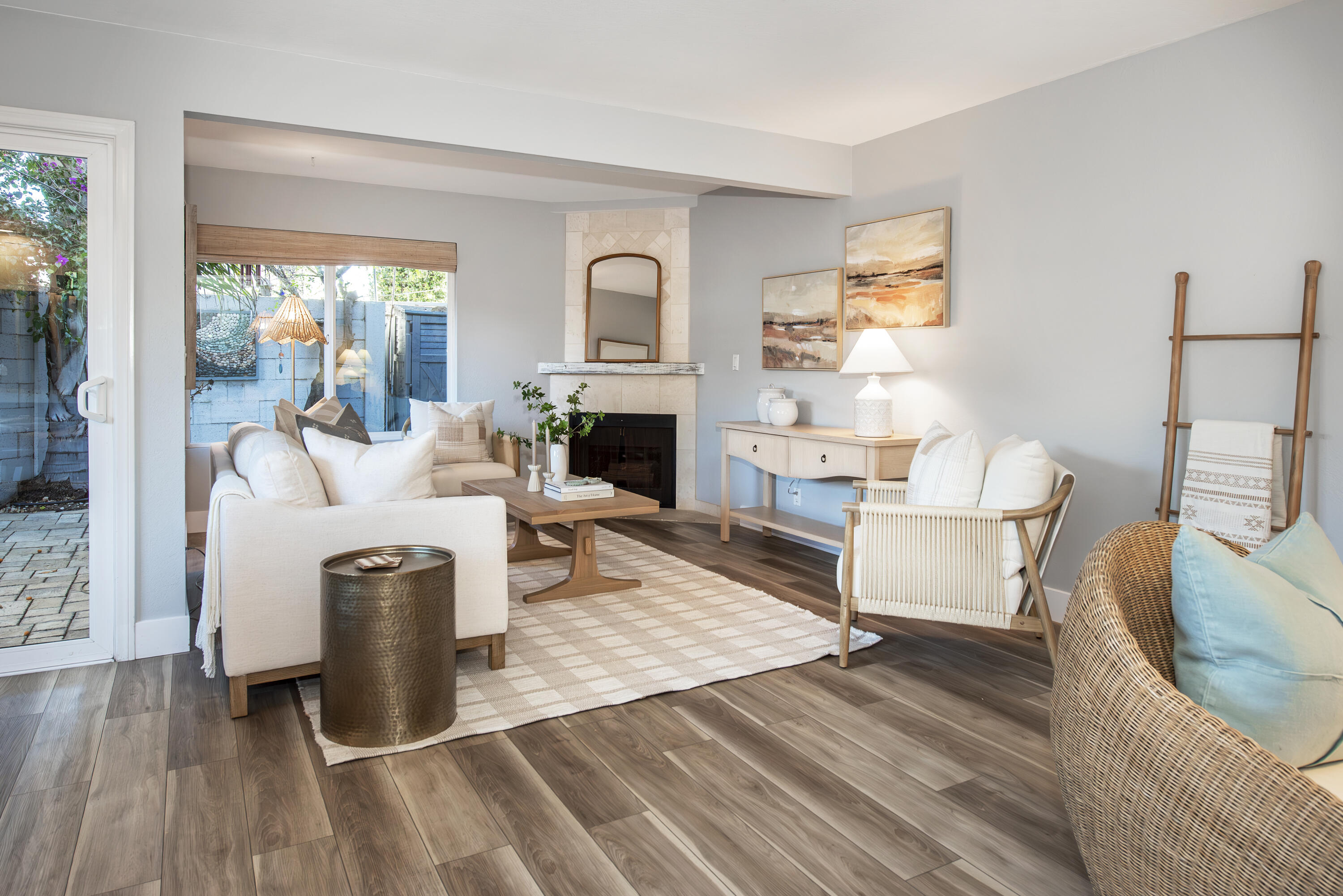 120 El Sueno Road Santa Barbara, CA 93110 - Photo 2 of 19 Living Room
