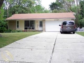 30069 Rambling Road Southfield, MI 48076 - Photo 6 of 7 rambling front.jpg