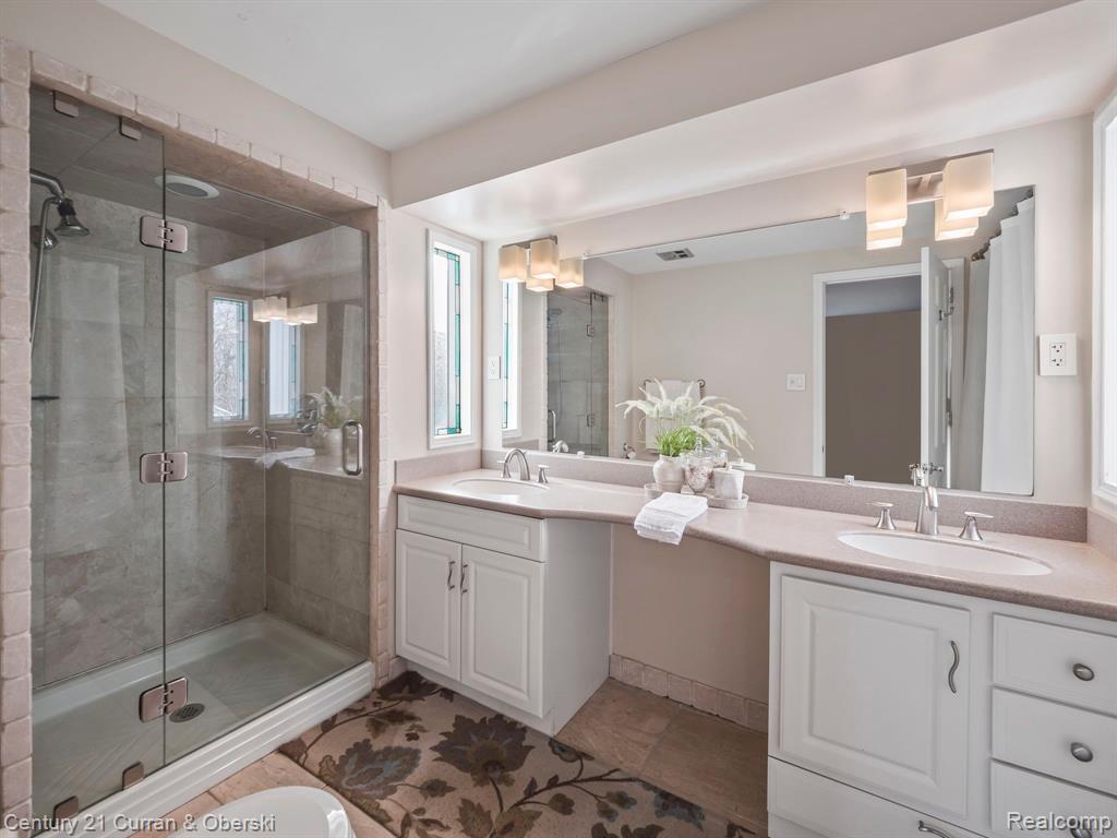23722 East River Road Grosse Ile, MI 48138 - Photo 30 of 38