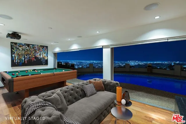 $18,000 | 8825 Hollywood Boulevard, Los Angeles, CA 90069