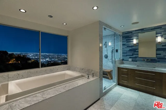 $18,000 | 8825 Hollywood Boulevard, Los Angeles, CA 90069