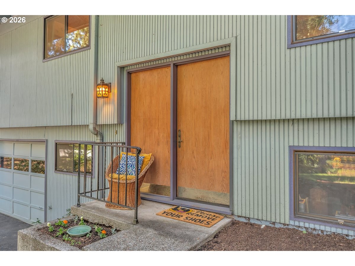 9200 Southwest Elrose Court Portland, OR 97224 - Photo 8 of 46 a view of an entryway with wooden floor