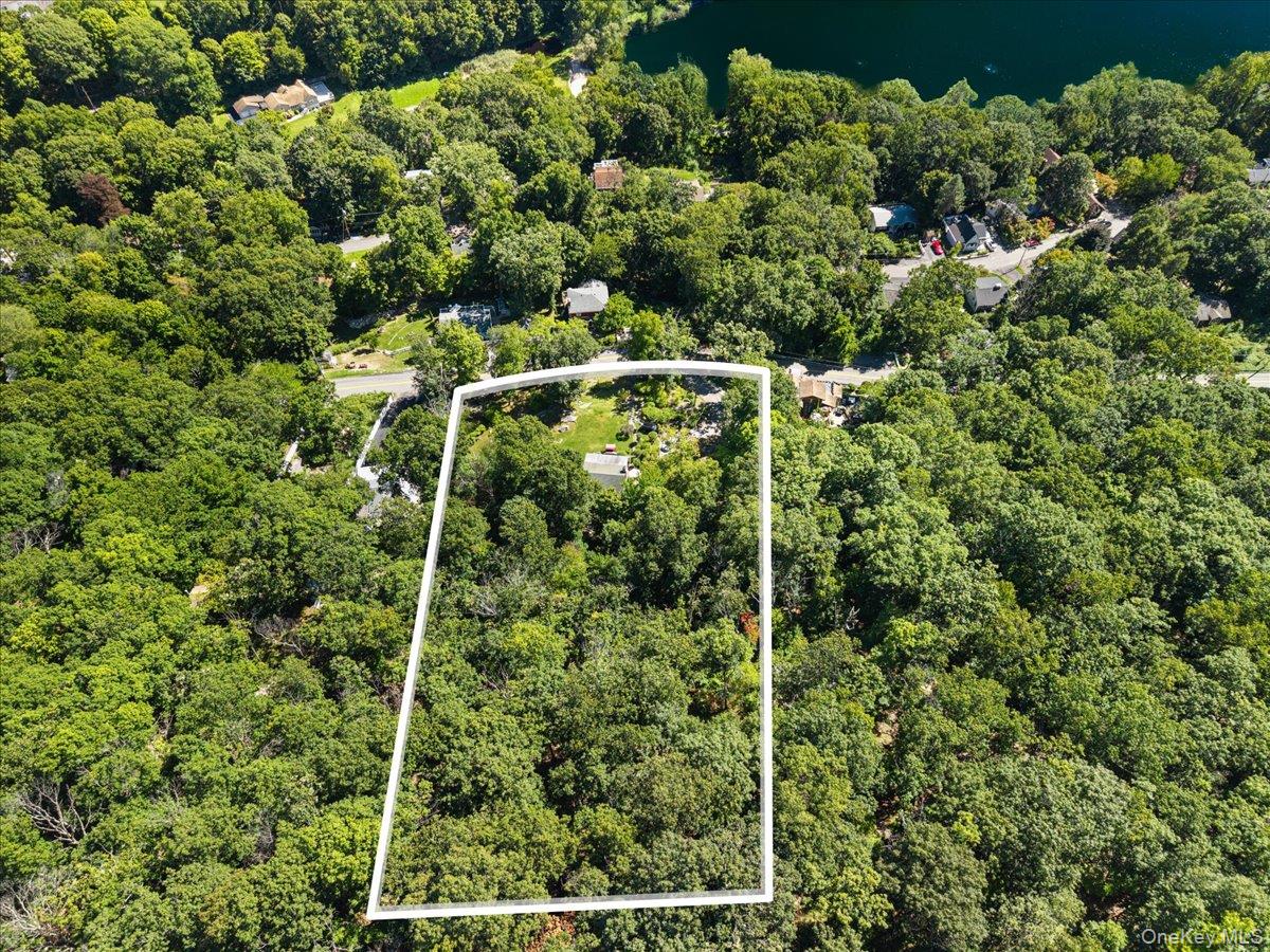 149 Tanglewylde Road Lake Peekskill, NY 10537 - Photo 35 of 36 Gallery Image 35