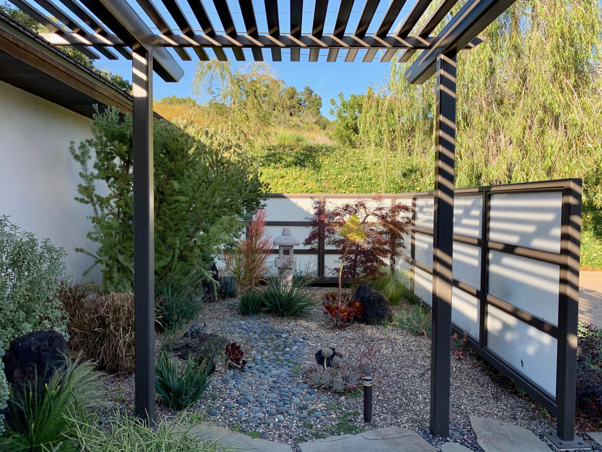 950 Monte Drive Santa Barbara, CA 93110 - Photo 3 of 39 a view of a pathway of a building