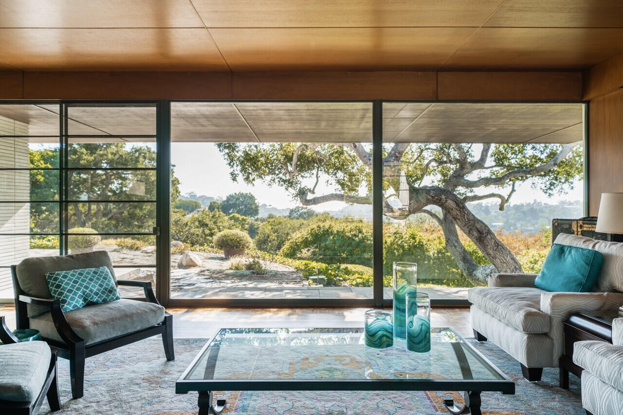 950 Monte Drive Santa Barbara, CA 93110 - Photo 4 of 39 a living room with large window