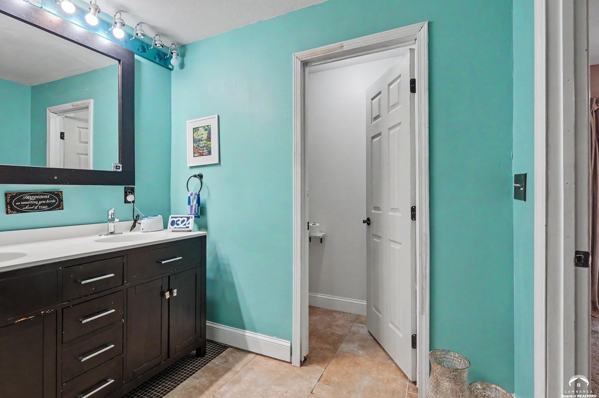 2545 Ousdahl Road Lawrence, KS 66046 - Photo 23 of 42