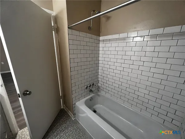 $1,250 | 200 Olsens Acres, Unit D2, Wimberley, TX 78676