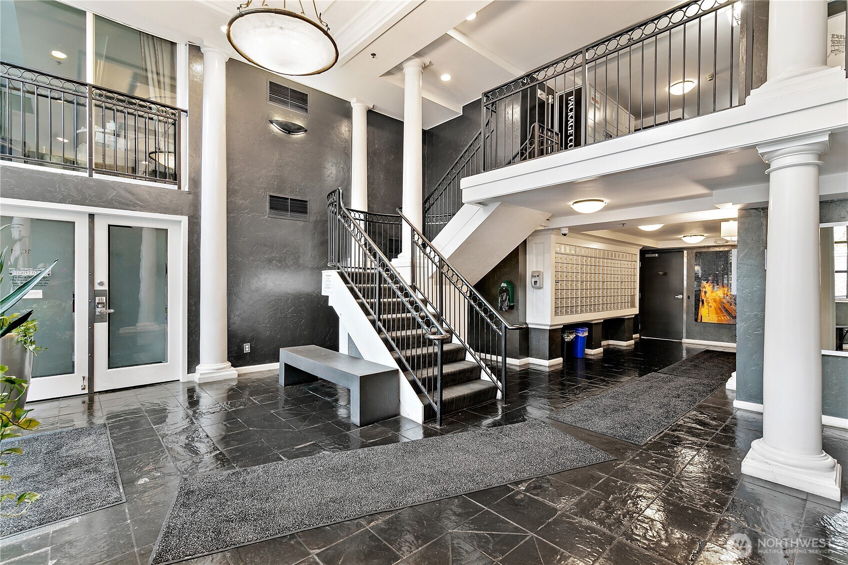 425 Vine Street, Unit 610 Seattle, WA 98121 - Photo 23 of 32