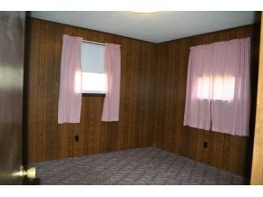 122 Nanny Goat Hill Road Elizabethton, TN 37643 - Photo 4 of 10 BEDROOM 2