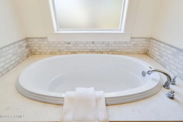 $675,000 | 1136 Donnell Road, Broussard, LA 70518