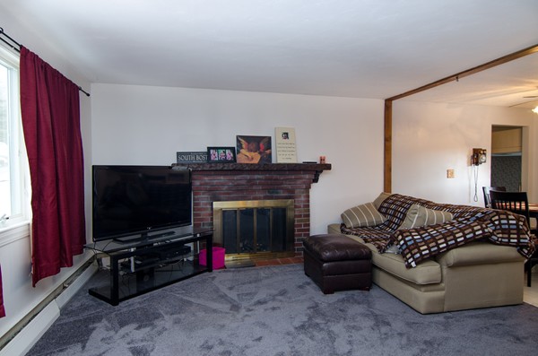 24 Sunflower Road Holbrook, MA 02343 - Photo 3 of 16 Gallery Image 3