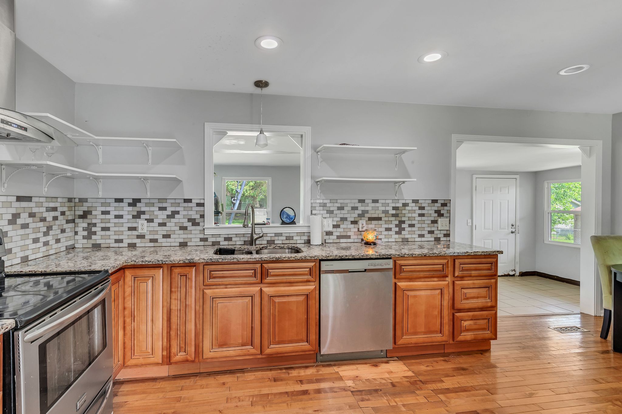 1141 Apple Valley Road Madison, TN 37115 - Photo 7 of 33