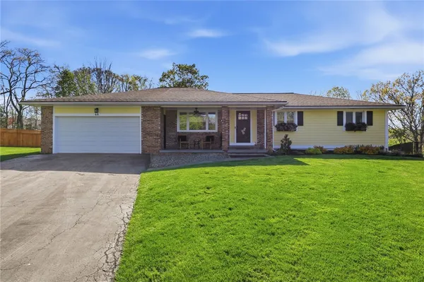 $319,000 | 68 Favara Circle, Irondequoit, NY 14609