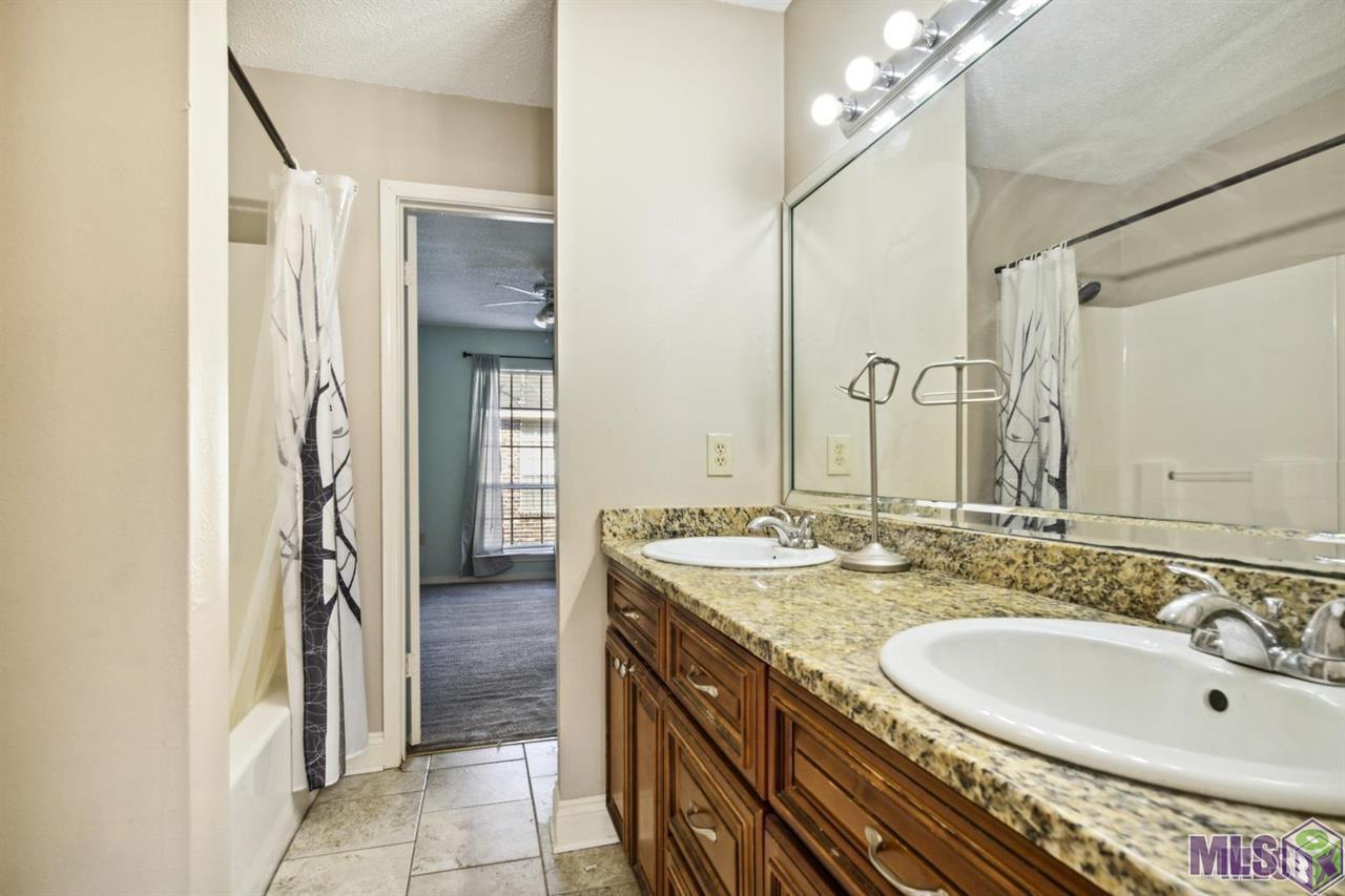 1726 Brightside Drive Baton Rouge, LA 70820 - Photo 5 of 8