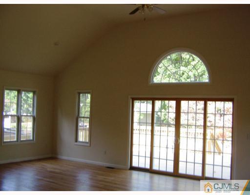 57 Preston Street Edison, NJ 08817 - Photo 3 of 8