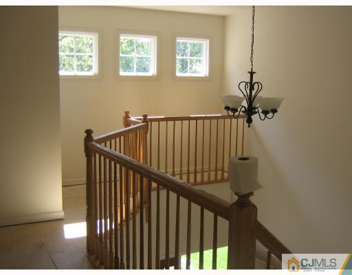57 Preston Street Edison, NJ 08817 - Photo 6 of 8