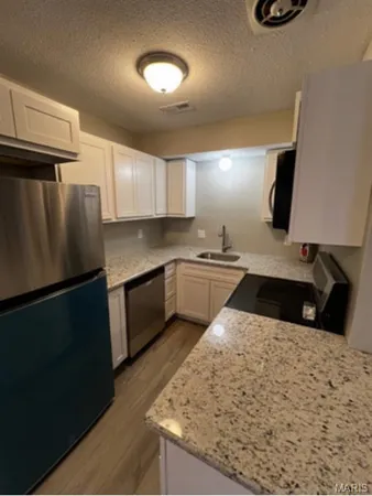 $98,750 | 1922 Gascony Parc Drive, Unit 1922, Lake St. Louis, MO 63367