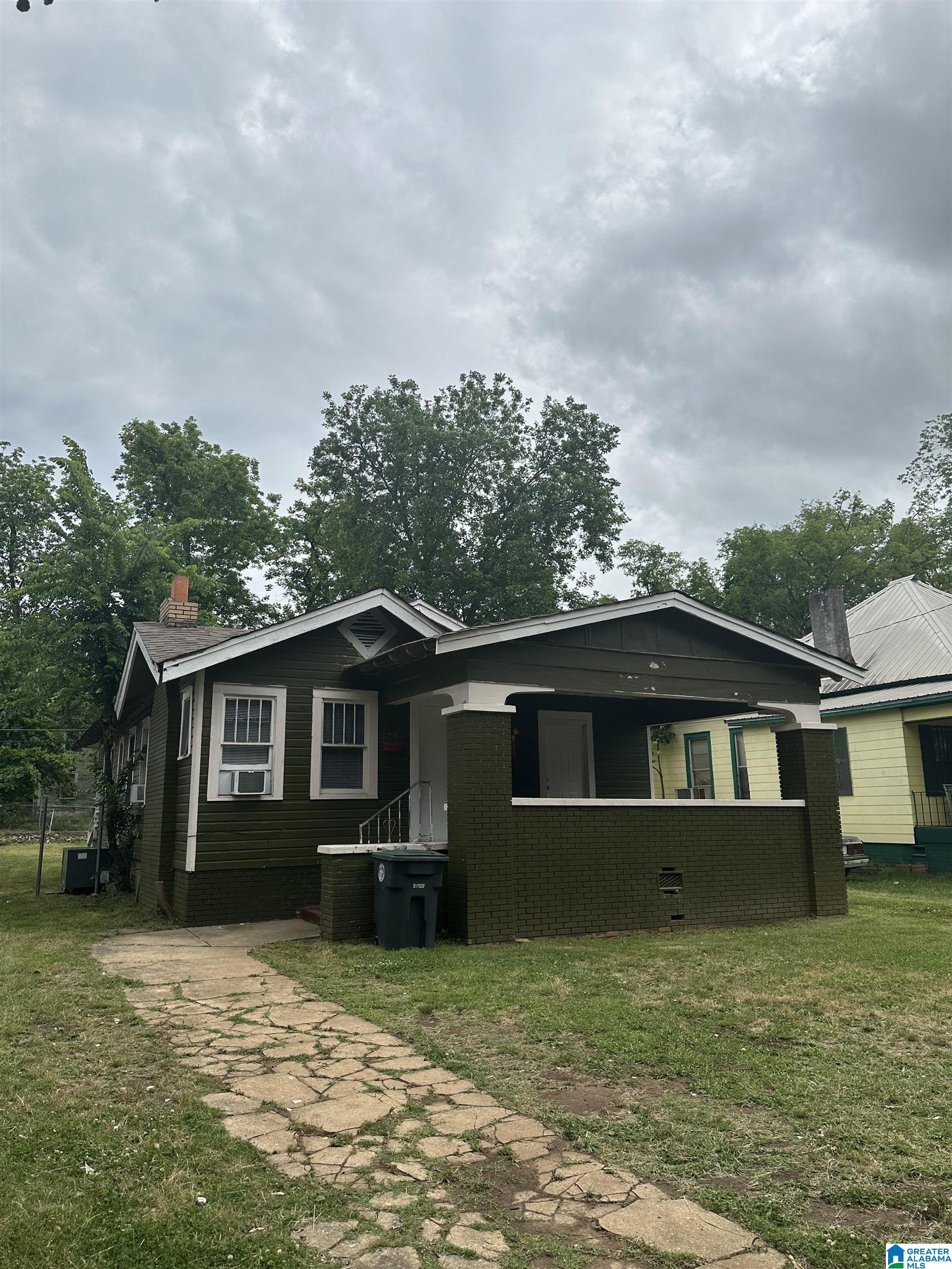 529 Fulton Avenue Southwest Birmingham, AL 35211 - Photo 1 of 17