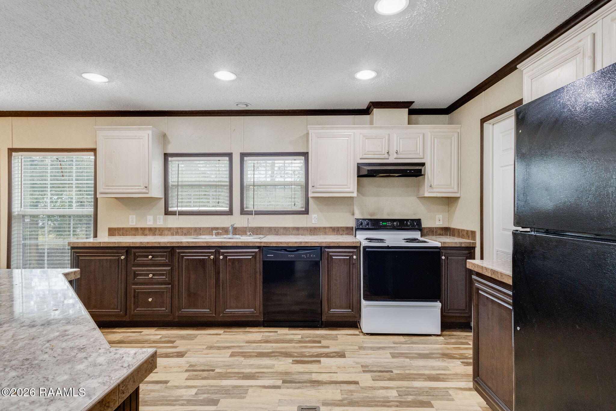 123 Dustin Circle Broussard, LA 70518 - Photo 9 of 17 9-web-or-mls-123 Dustin Circle-6