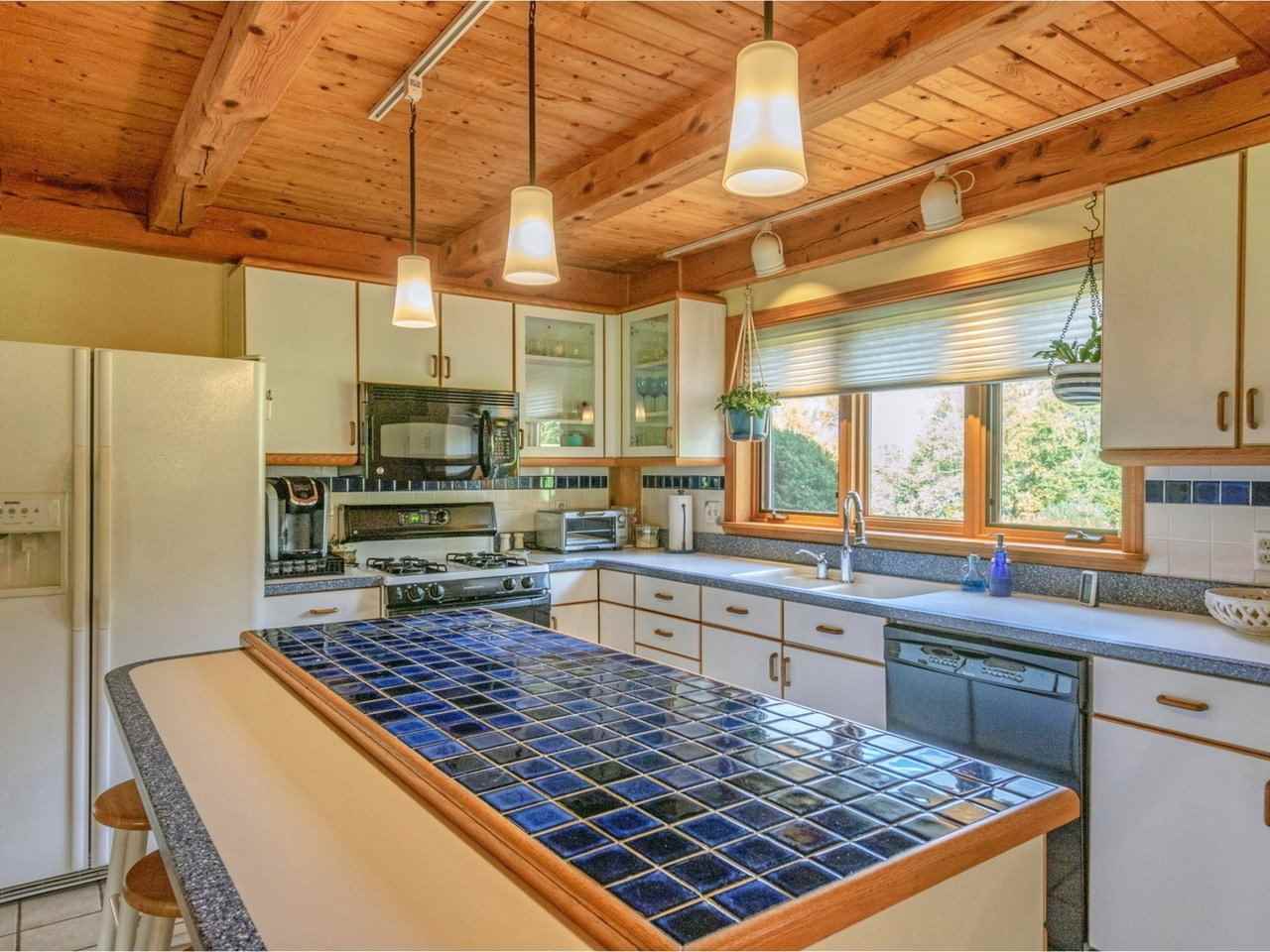 1103 Sunset Hill Road Williston, VT 05495 - Photo 5 of 30