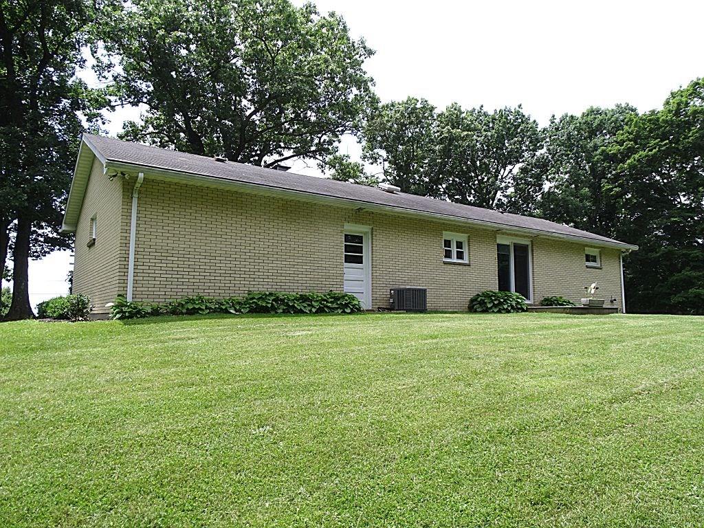 190 Deerfield Road Washington, PA 15301 - Photo 20 of 25 Exterior Back