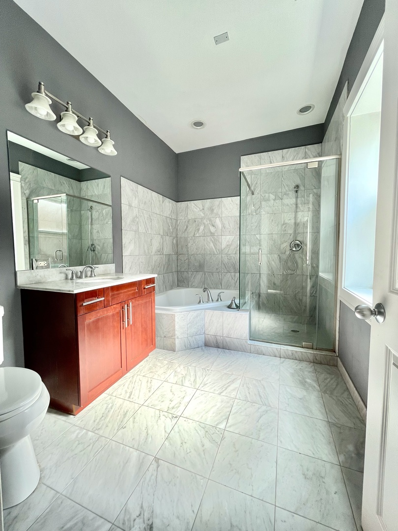 420 East 46th Street, Unit 3 Chicago, IL 60653 - Photo 12 of 17