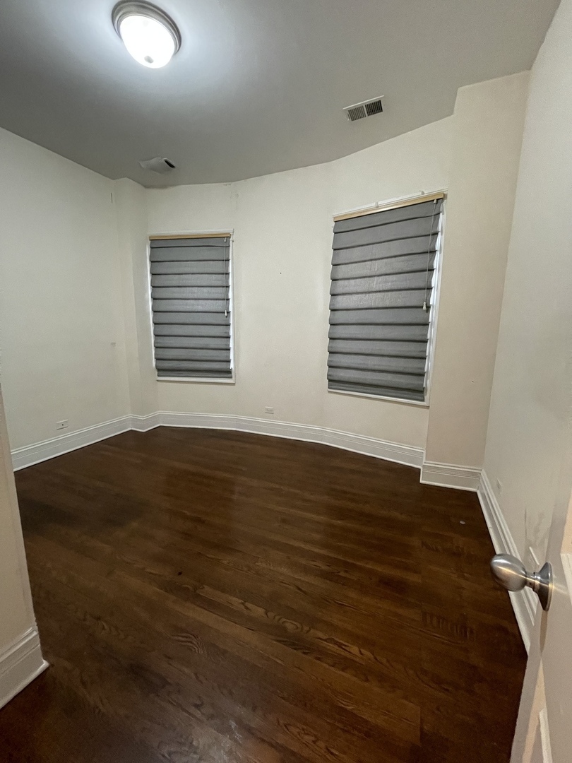 420 East 46th Street, Unit 3 Chicago, IL 60653 - Photo 14 of 17