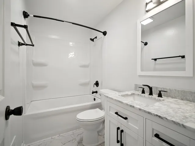 $344,950 | 422 Damon Street, Marengo, IL 60152