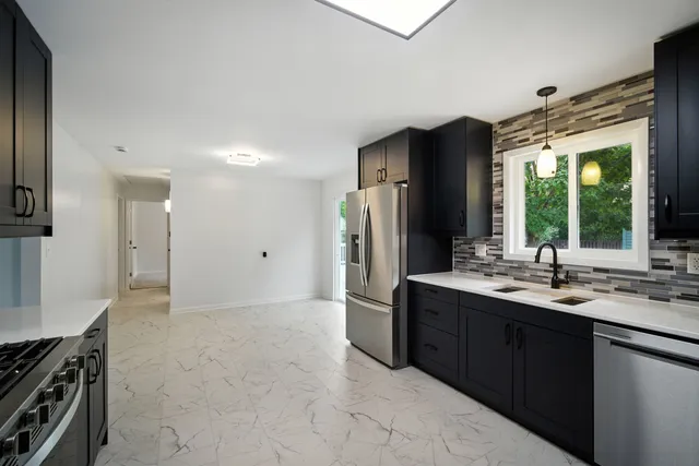 $344,950 | 422 Damon Street, Marengo, IL 60152