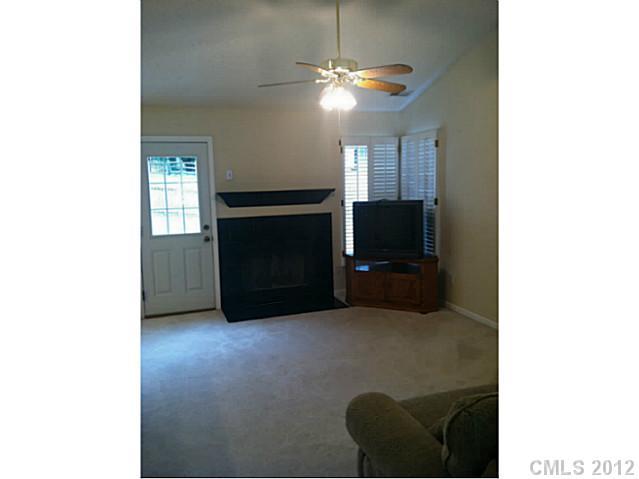 7805 Trotter Road Charlotte, NC 28216 - Photo 5 of 16