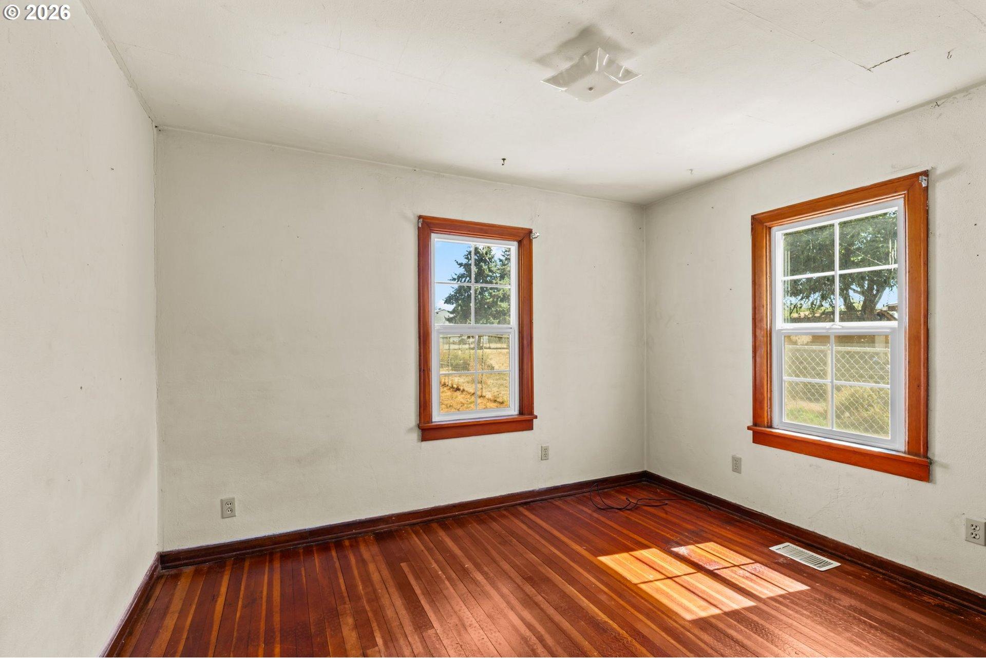 3475 County Farm Road Eugene, OR 97408 - Photo 17 of 27 Gallery Image 17
