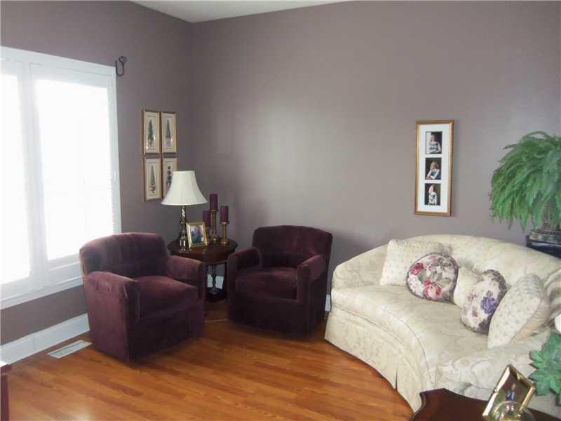 1724 Mink Court Pendleton, IN 46064 - Photo 2 of 7 Gallery Image 2