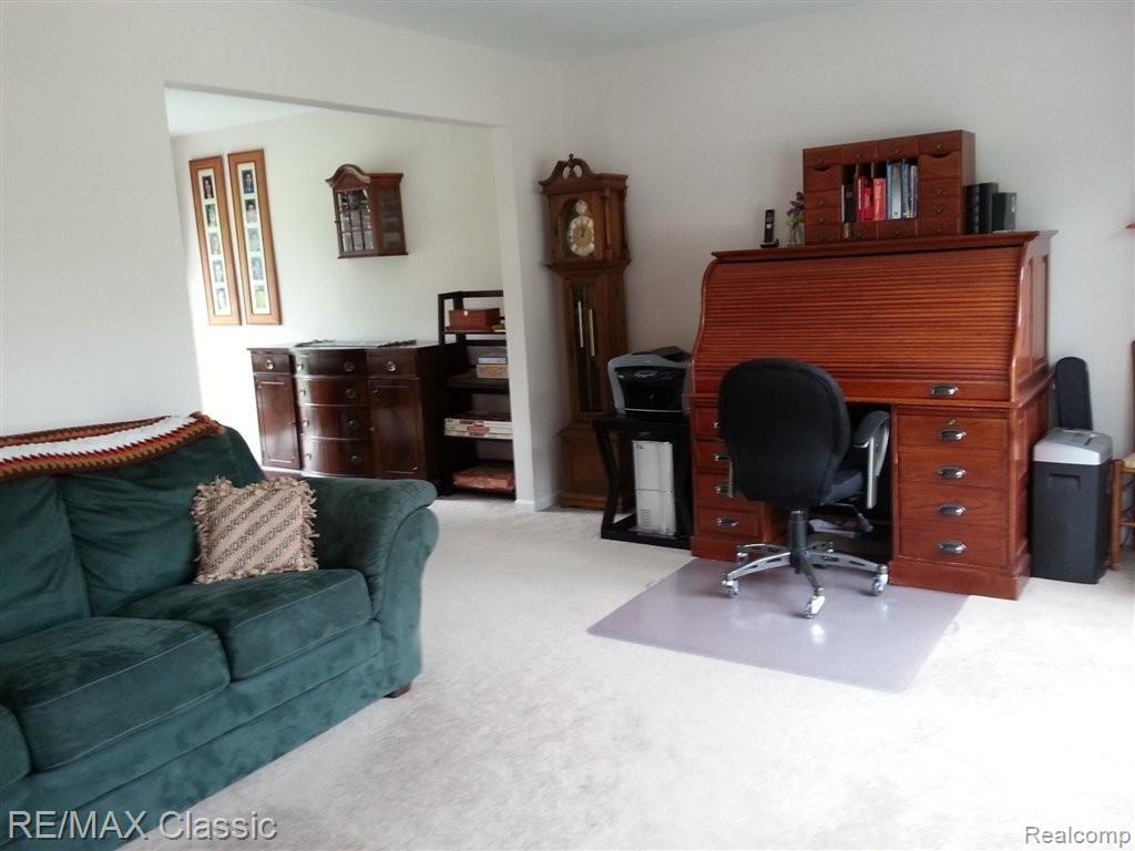 24764 Jamestowne Road Novi, MI 48375 - Photo 6 of 25 Bright & Spacious LR