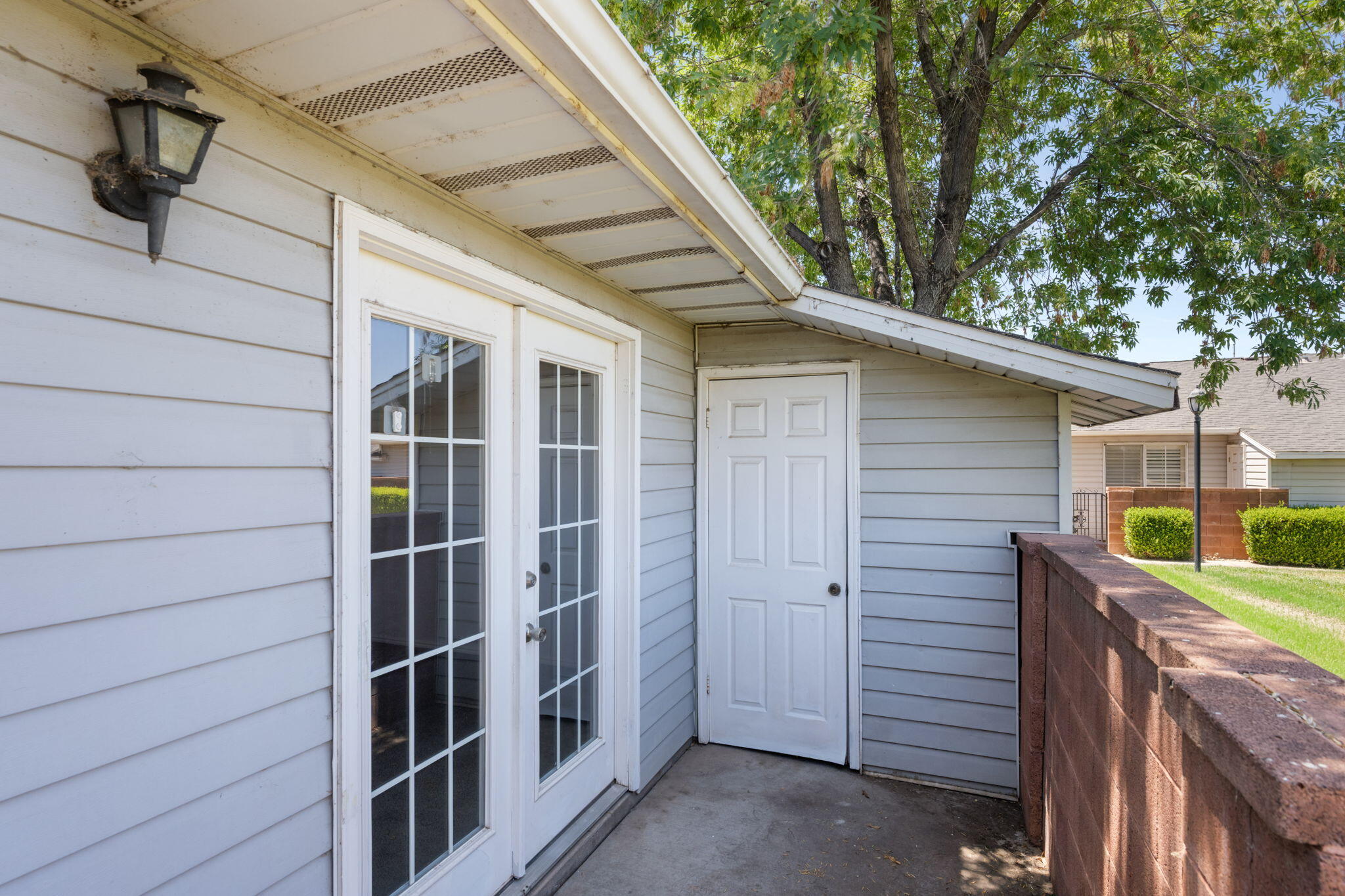 1015 South 1015 S River Road, Unit 6 St. George, UT 84790 - Photo 18 of 21 Back patio