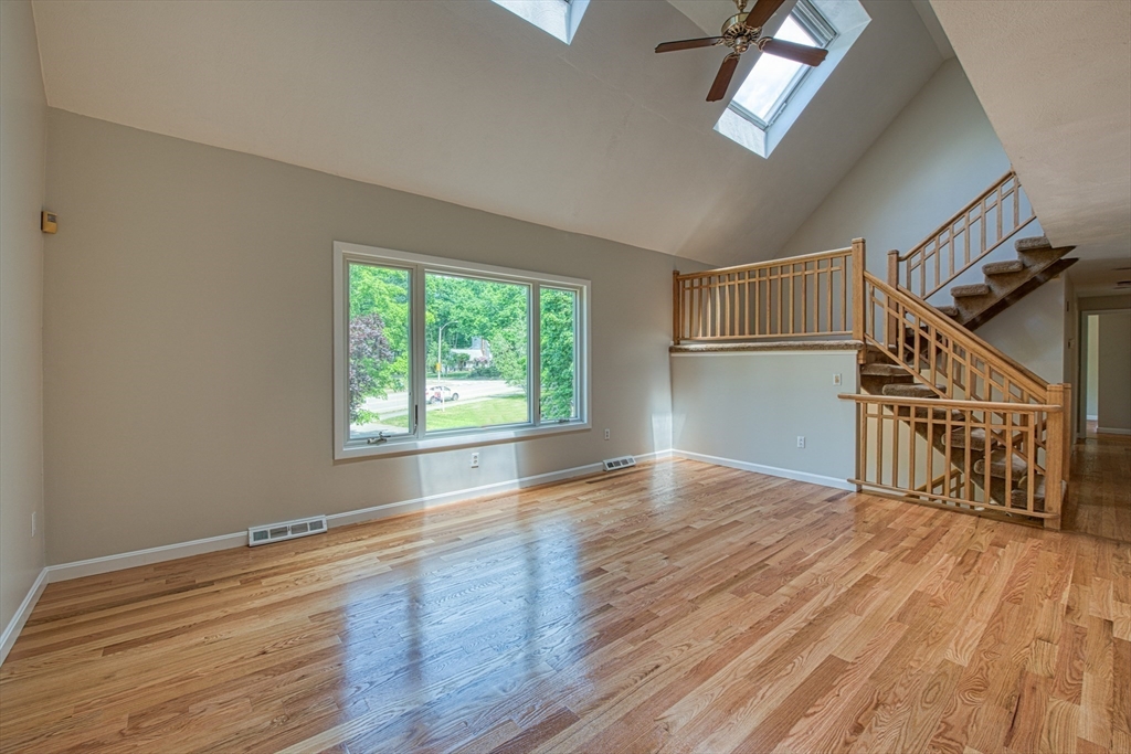 160 Hampton Road Sharon, MA 02067 - Photo 8 of 29