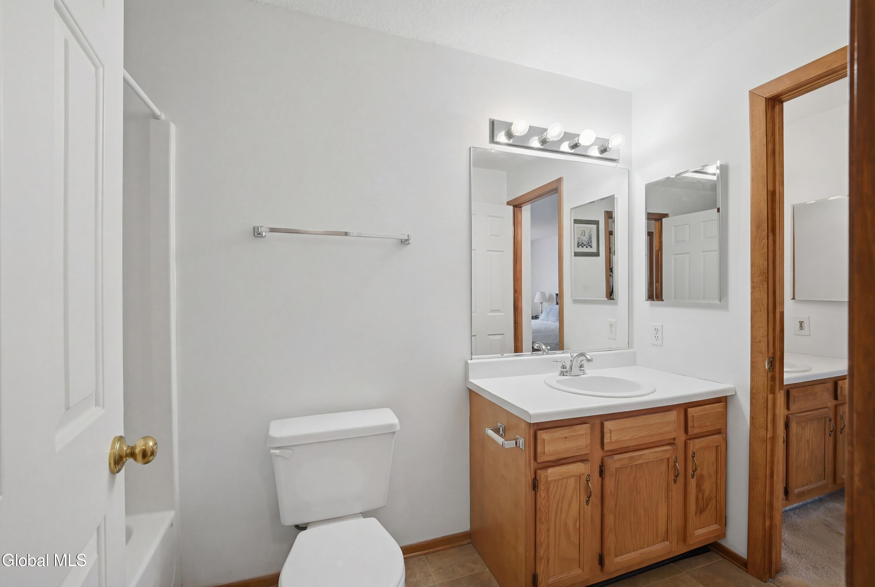 824 Ridge Circle Troy, NY 12182 - Photo 14 of 25 14