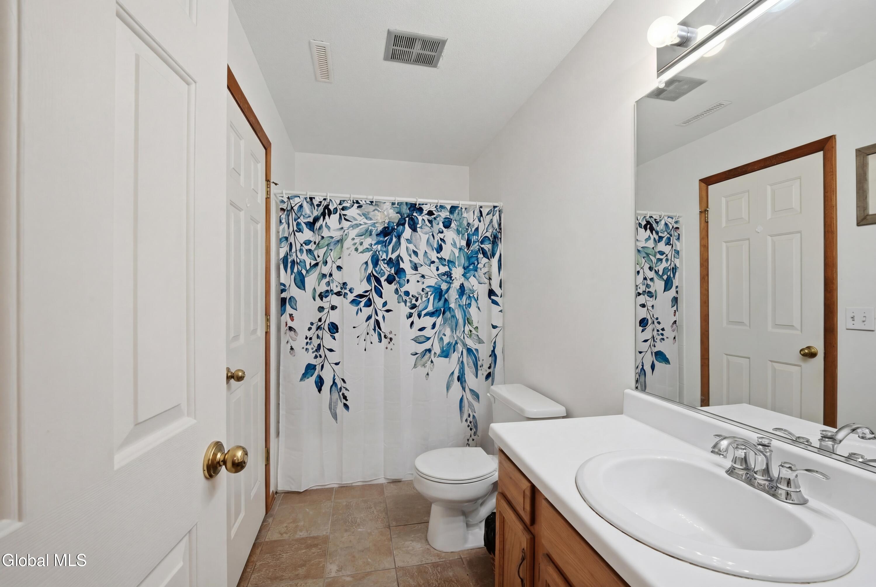 824 Ridge Circle Troy, NY 12182 - Photo 15 of 25 15